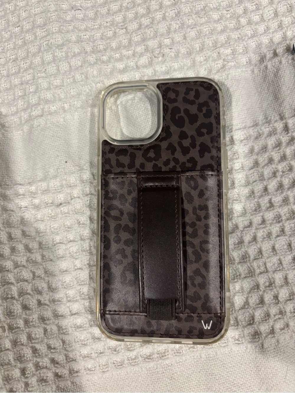 Walle iPhone 15 Leather-Style Leopard Print Phone Case with loop